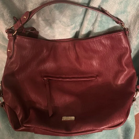Beautiful Gently Used Jessica Simpson Purse. - Picture 1 of 7